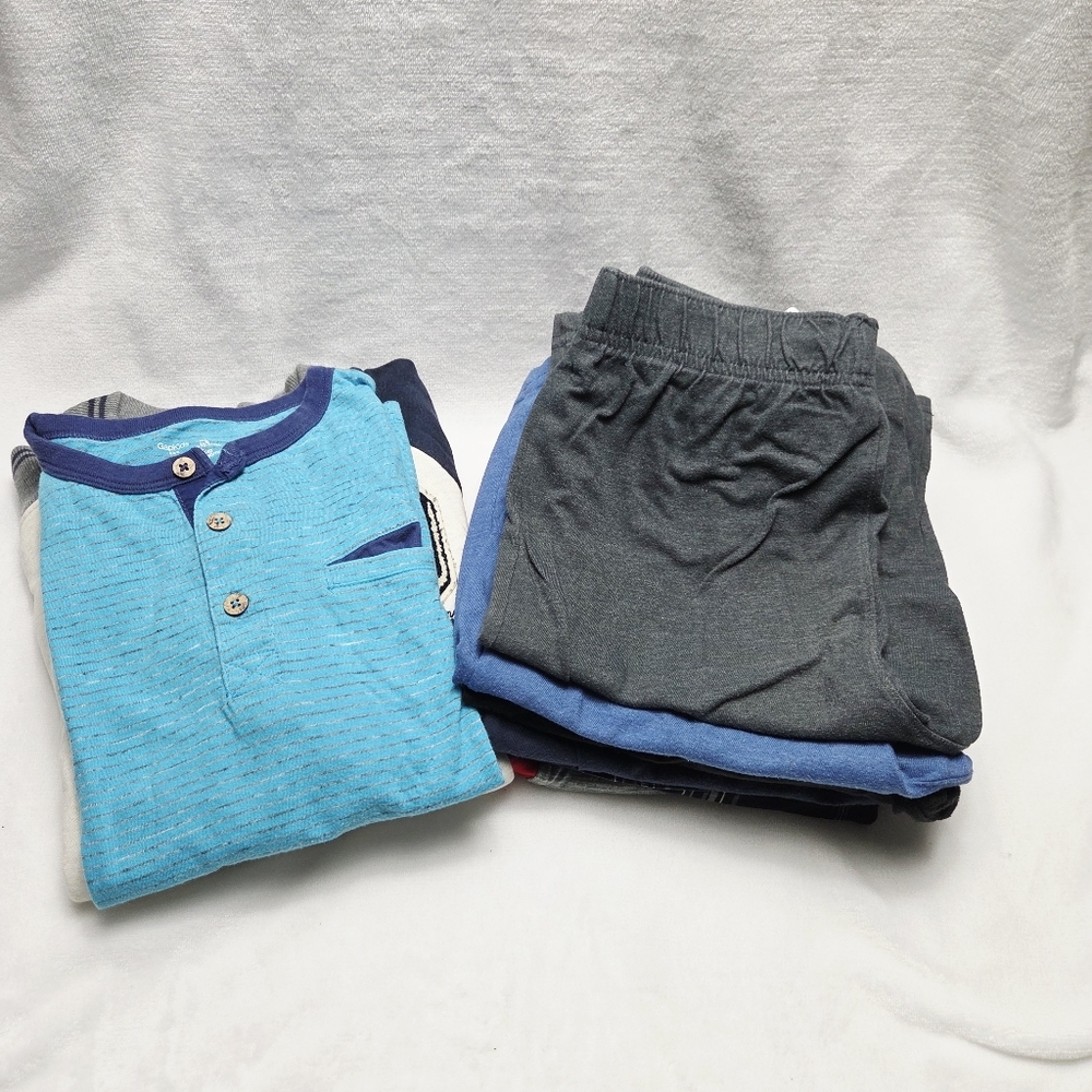 Bundle Of 8 Clothes T-shirt Short Pants Zipped Jacket Size 10 Boys